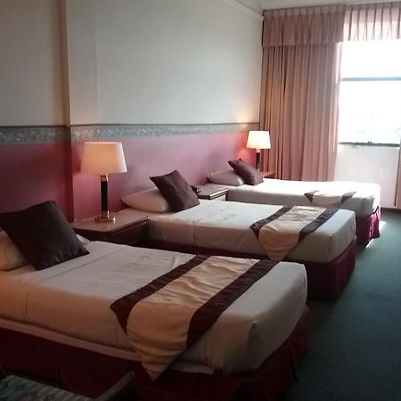 Timotel Mersing Bagian luar foto